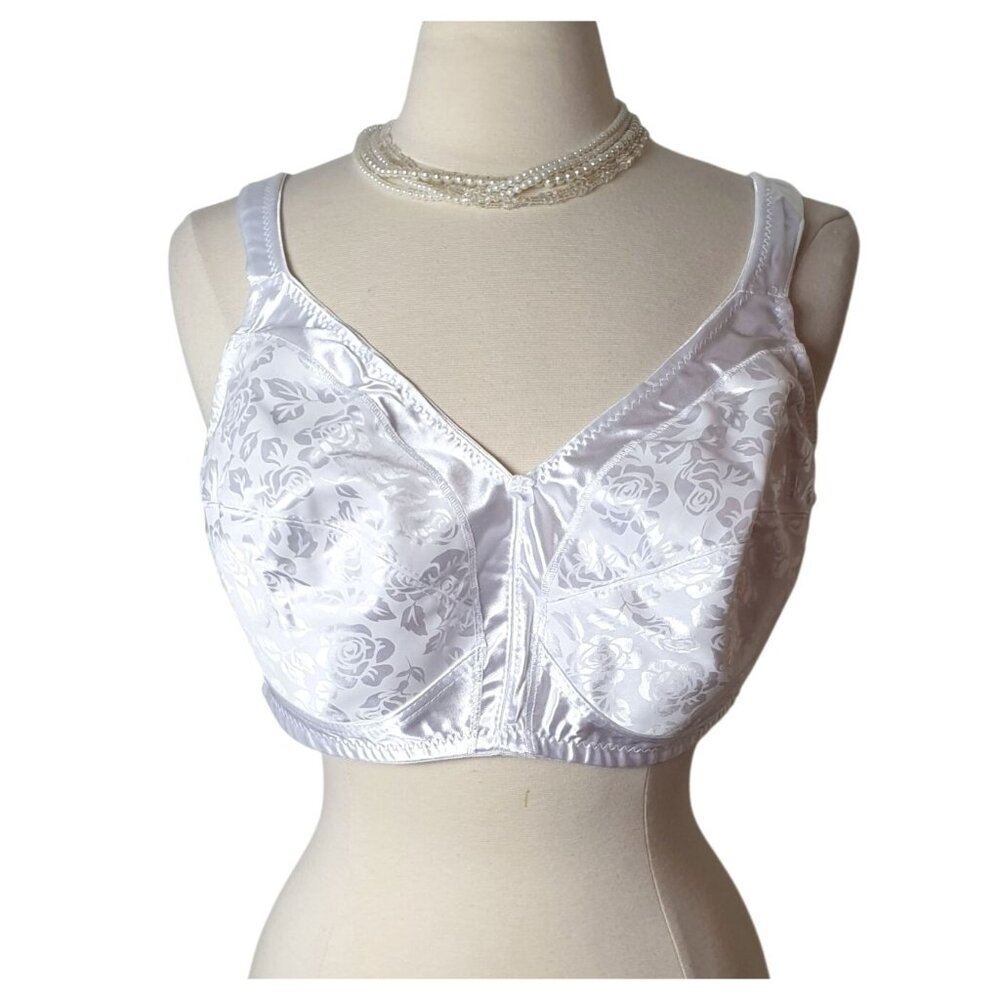 Bobby Brooks Bra 44DD White Wireless All Day Comfort Full Coverage Floral Emboss